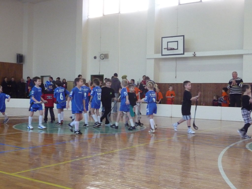 components/com_spgm/spgm/gal/sport/florball12_12/P1070854.JPG