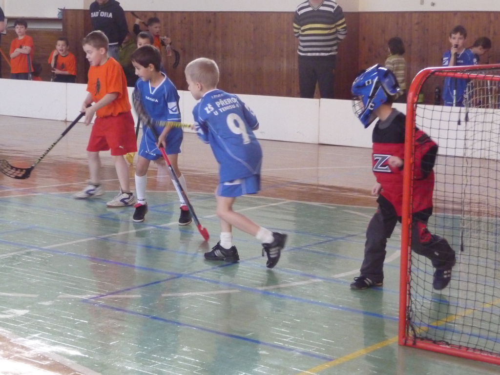 components/com_spgm/spgm/gal/sport/florball12_12/P1070858.JPG