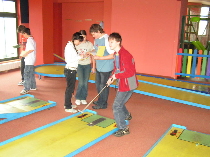 components/com_spgm/spgm/gal/sport/minigolf_08/pict0014.jpg
