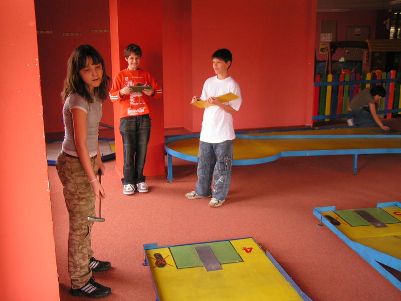components/com_spgm/spgm/gal/sport/minigolf_08/pict0016.jpg
