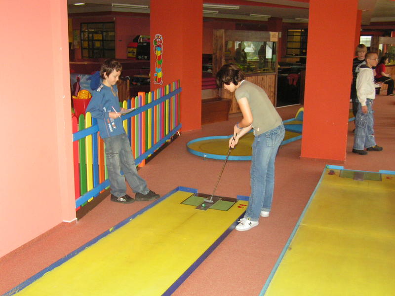 components/com_spgm/spgm/gal/sport/minigolf_08/pict0020.jpg