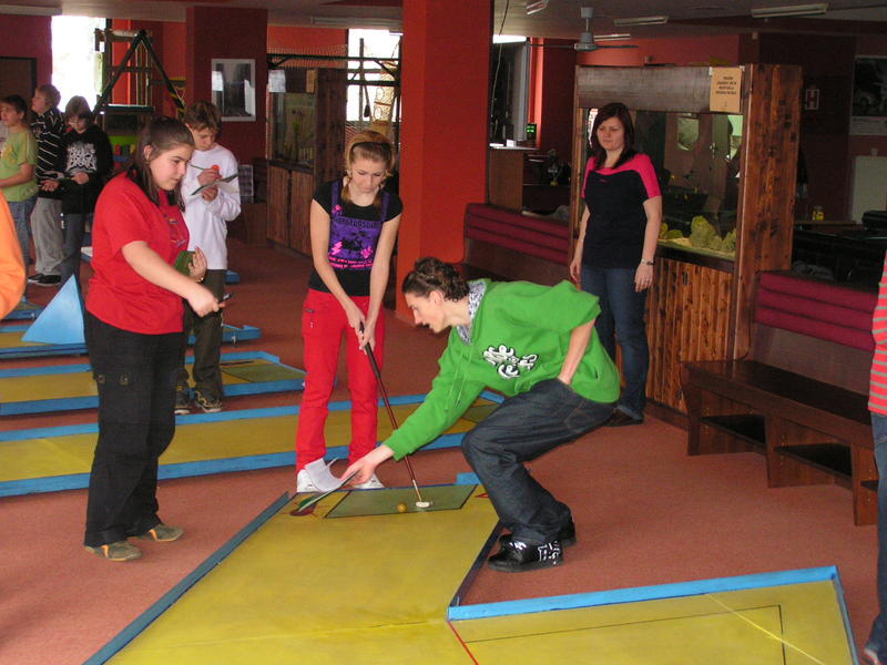components/com_spgm/spgm/gal/sport/minigolf_08/pict0025.jpg
