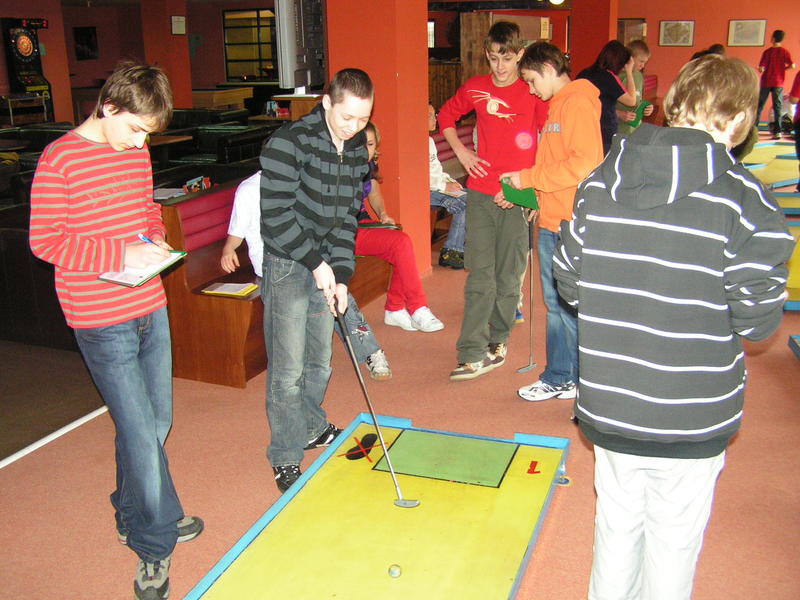components/com_spgm/spgm/gal/sport/minigolf_08/pict0029.jpg