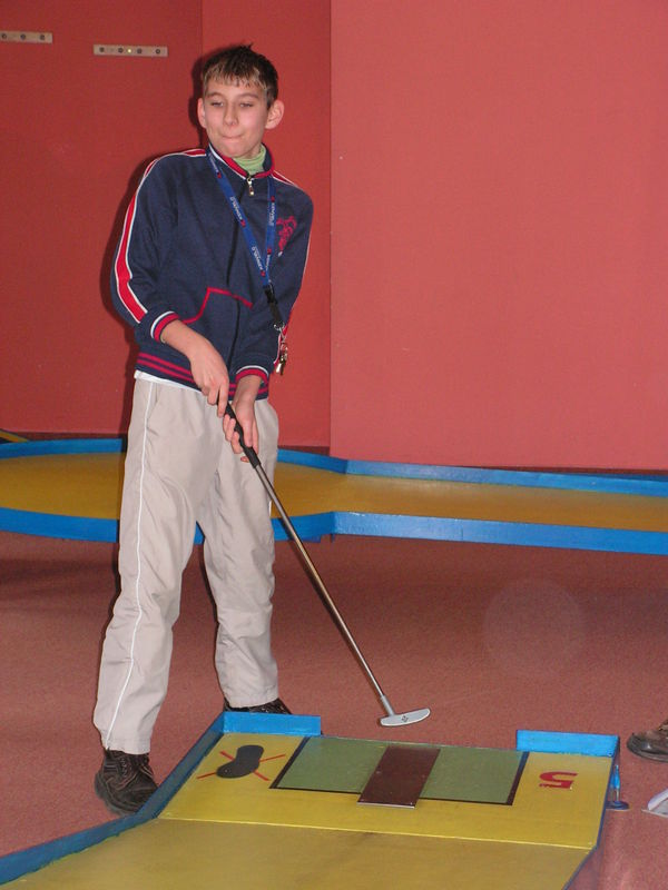 components/com_spgm/spgm/gal/sport/minigolf_09/pict0021.jpg