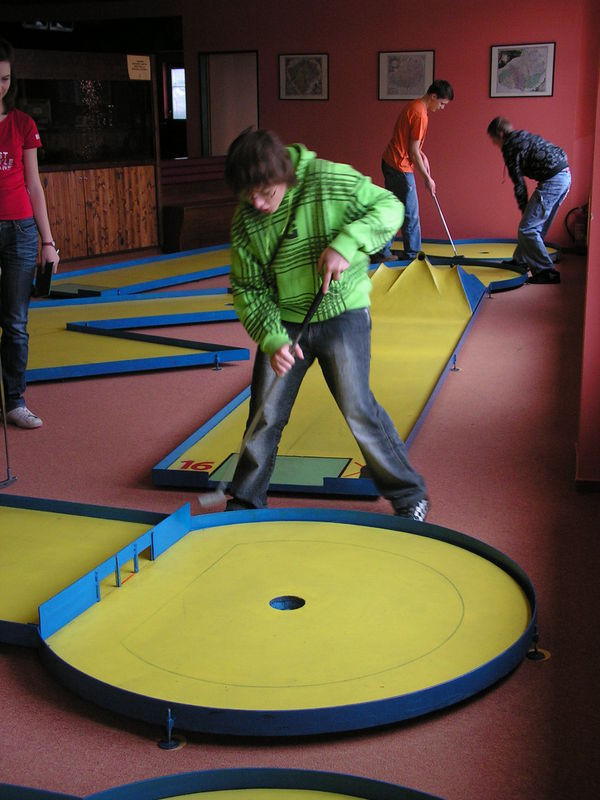 components/com_spgm/spgm/gal/sport/minigolf_09/pict0030.jpg
